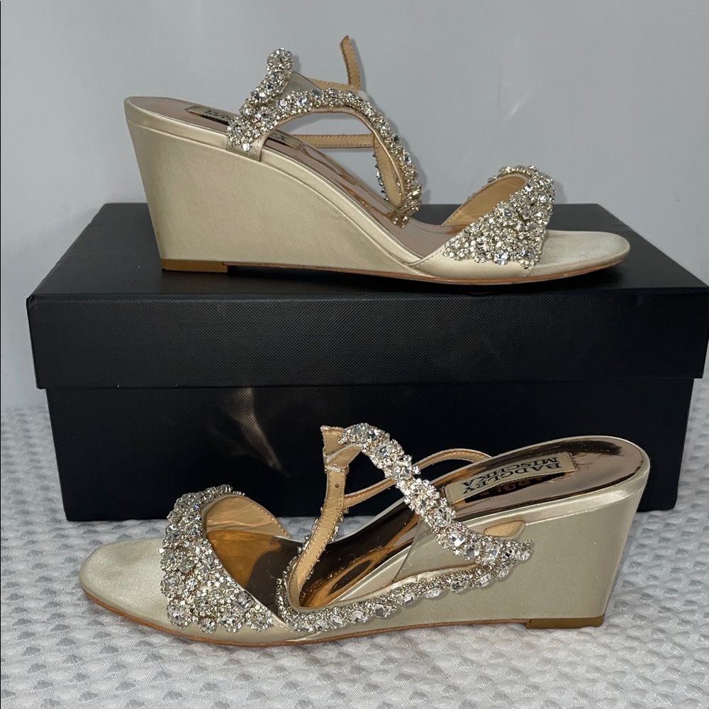 BADGLEY MISCHKA GALIA CRYSTAL EMBELLISHED EVENING SANDAL WEDGES FTL-03-077